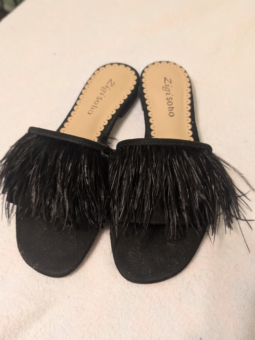 ZIGI SOHO Womens Black Ostrich Feather Taylah Round Toe Slide Sandals 6.5 - Picture 2 of 3